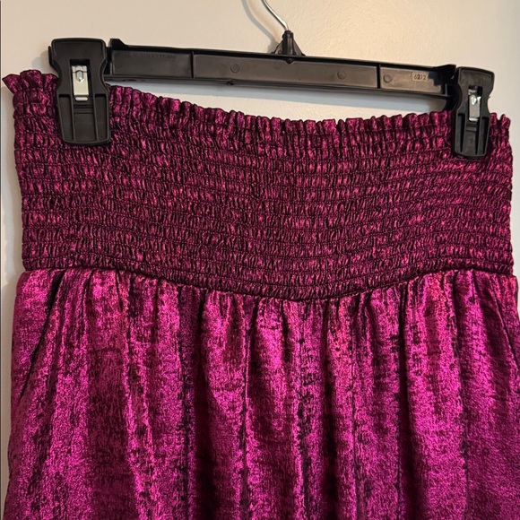 Elegant Deep Purple Fuchsia Pink Metallic Women's Jogger Pants - Picture 3 of 7